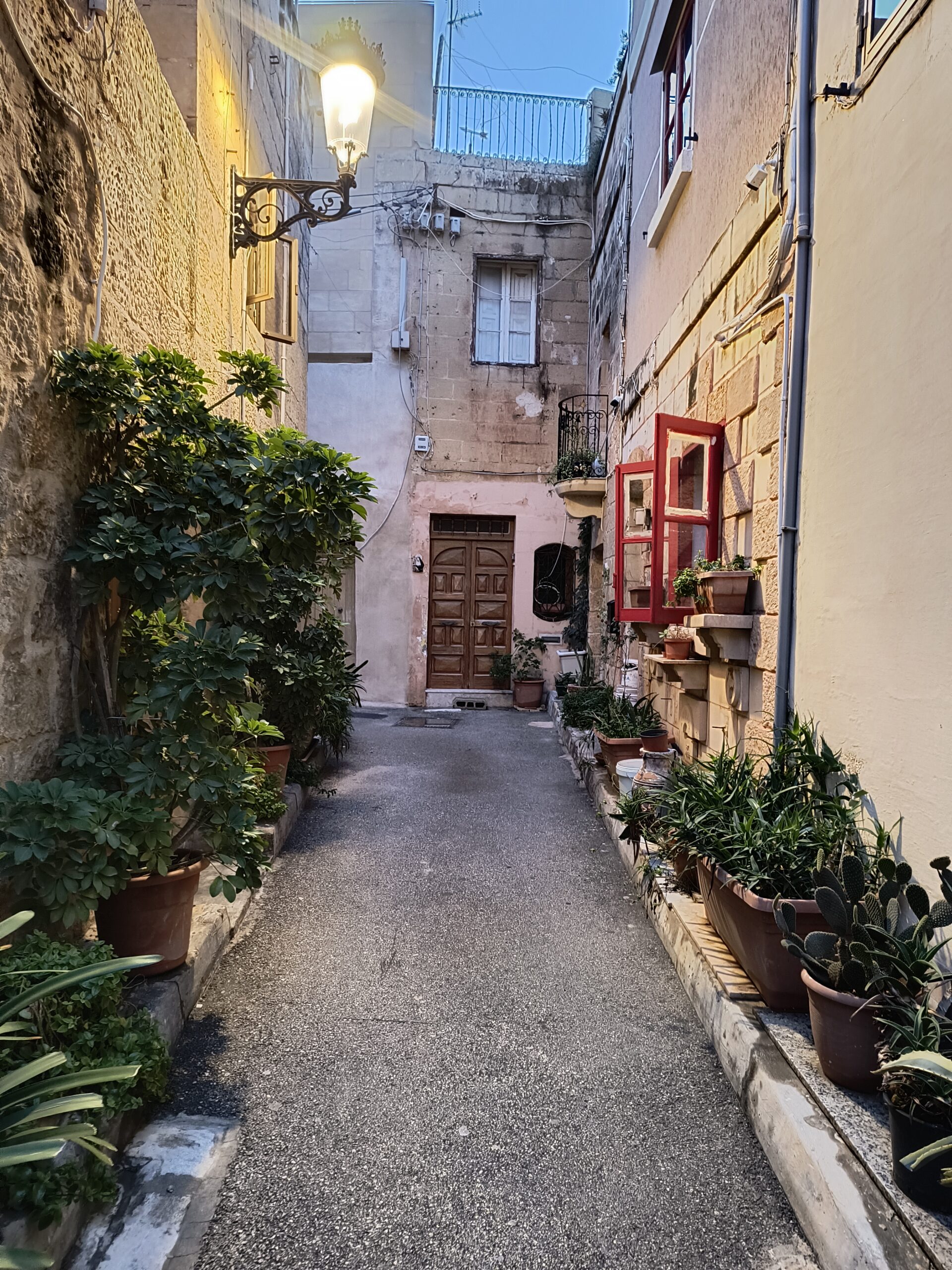 malta travel guide - street in rabat mdina